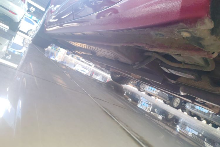 别克 威朗 2019款 三厢 15S 自动进取型机舱底盘30