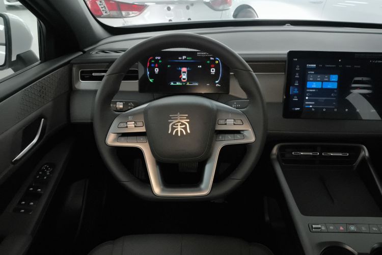 比亚迪 秦PLUS 2025款 DM-i 智驾版 128KM进取型中控内饰13