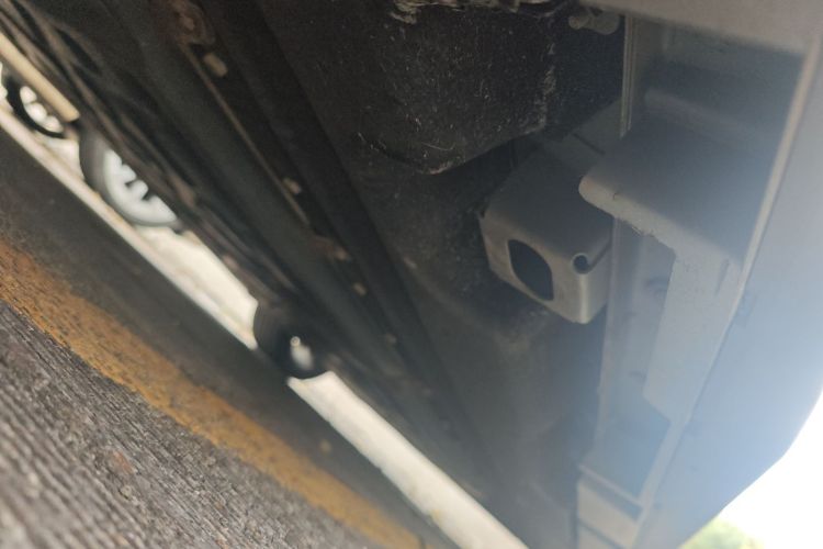 埃安 AION S Plus 2023款 80 科技版 三元锂局部细节9002