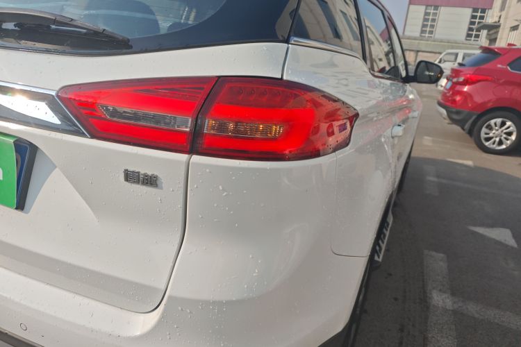 吉利汽车 博越 2016款 1.8TD 自动智联型车身外观9