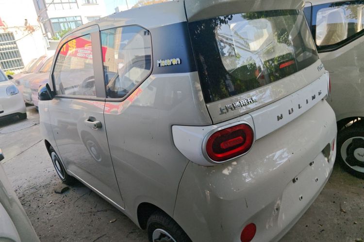 五菱汽车 宏光MINIEV 2024款 第三代 215km 青春版车身外观4