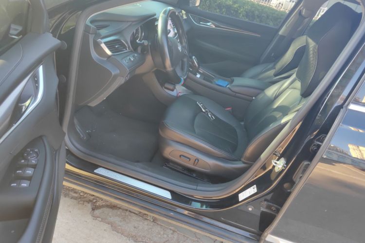 别克 君越 2021款 652T 豪华型中控内饰7003