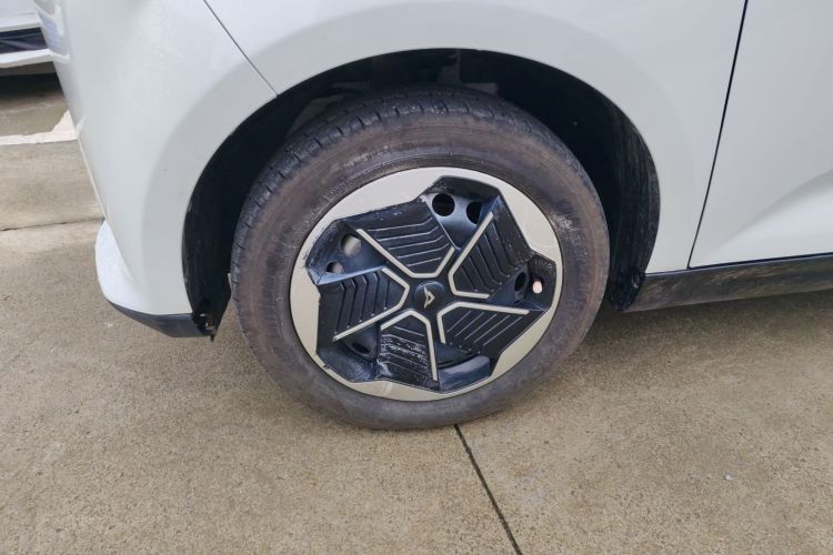 凯翼拾月 2023款 201km 踏浪版车身外观35