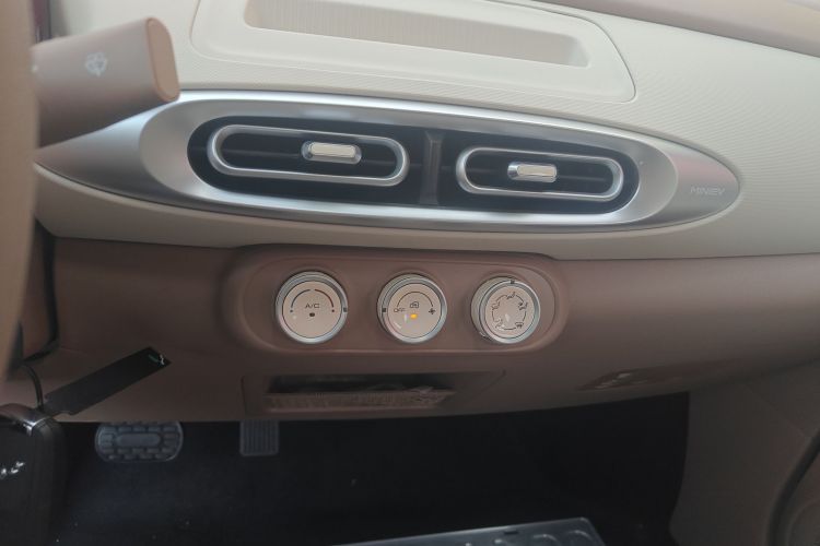 五菱汽车 宏光MINIEV 2025款 四门版 进阶款局部细节16