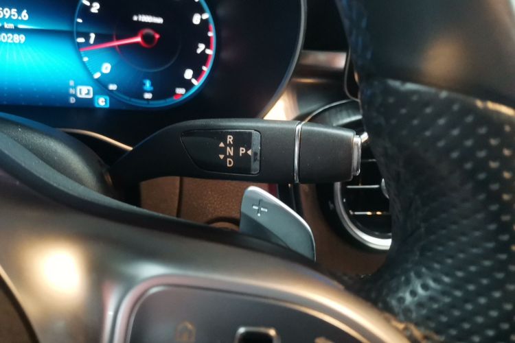 奔驰C级 2020款 改款 C 200 L 时尚型运动版中控内饰18