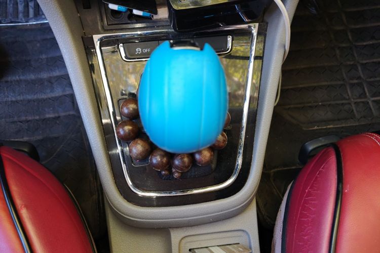 大众 宝来 2013款 1.6L 自动时尚型中控内饰18