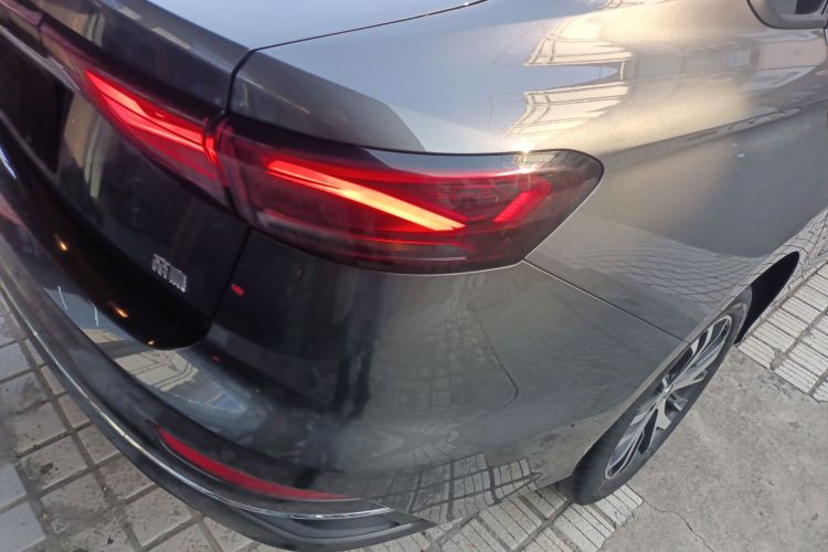 吉利汽车 帝豪 2022款 第4代 1.5L 手动精英型车身外观6006
