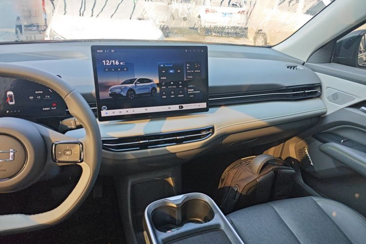 奔腾 悦意03 2025款 565km 悠享版局部细节16