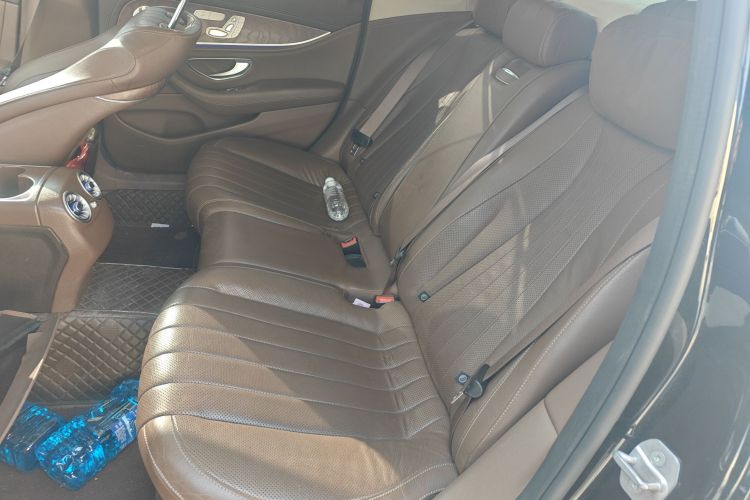 奔驰E级 2020款 改款 E 300 L 殊享版中控内饰21