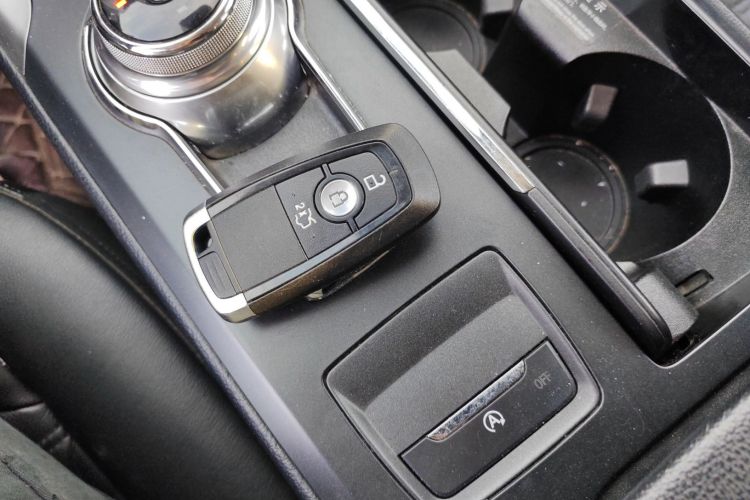 福特 蒙迪欧 2017款 EcoBoost 180 时尚型中控内饰11