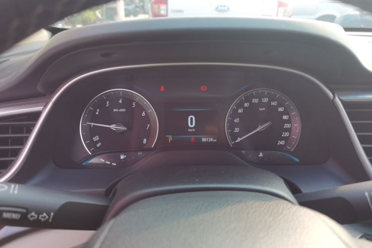 别克 英朗 2018款 15T 双离合精英型 国V中控内饰14