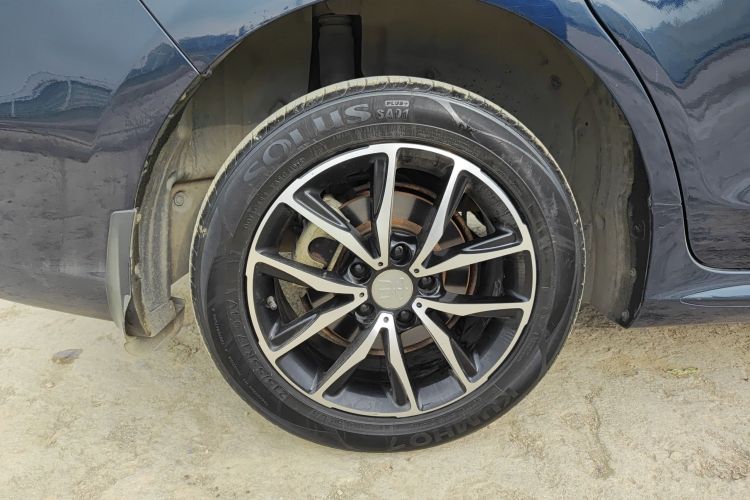 比亚迪 宋MAX 2018款 1.5T 自动智联尊享型 6座车身外观6008