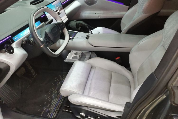 领克Z10 2024款 95kWh 702km四驱智驾Ultra中控内饰19