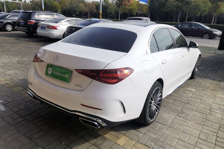 奔驰C级 2022款 改款 C 200 L 运动版车身外观7