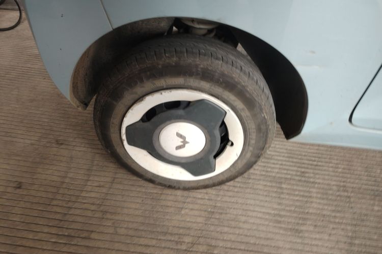 五菱汽车 宏光MINIEV 2022款 自在款 磷酸铁锂车身外观6008