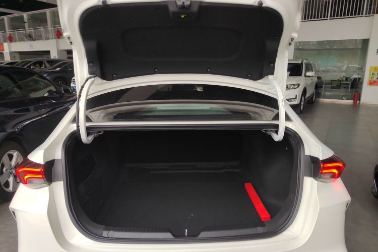 广汽传祺 2023款 影豹H 高能混动版机舱底盘23