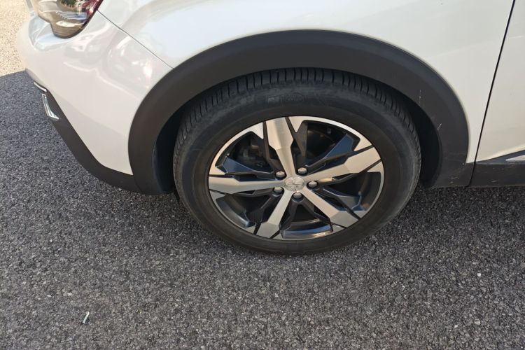 标致4008 2017款 350THP 精英版车身外观6007