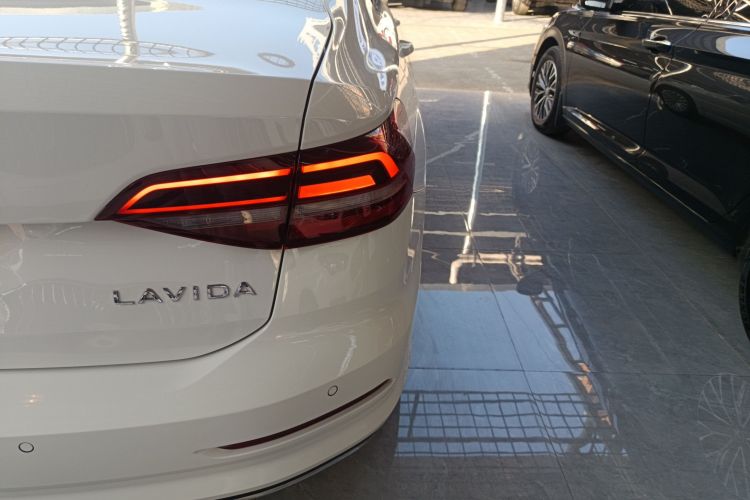 大众 朗逸 2021款 1.5L 自动舒适版车身外观9