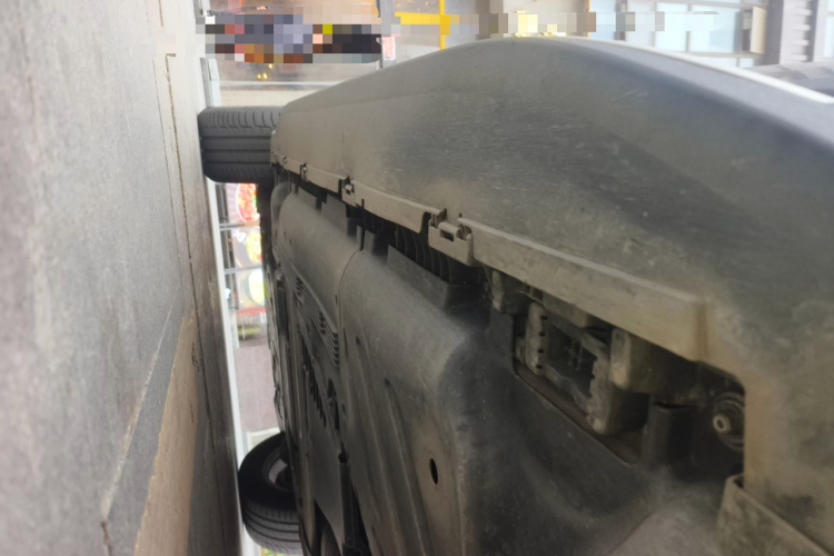 奔驰GLE 2020款 改款 GLE 350 4MATIC 时尚型局部细节9003