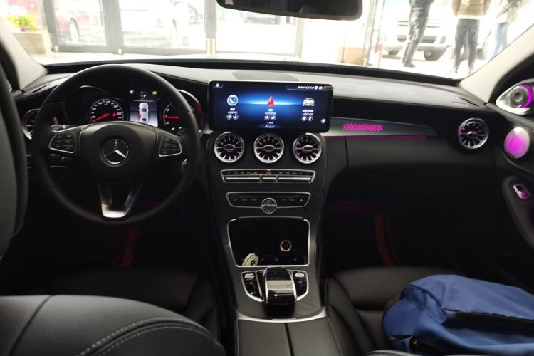 奔驰C级 2018款 C 200 L 运动版中控内饰12