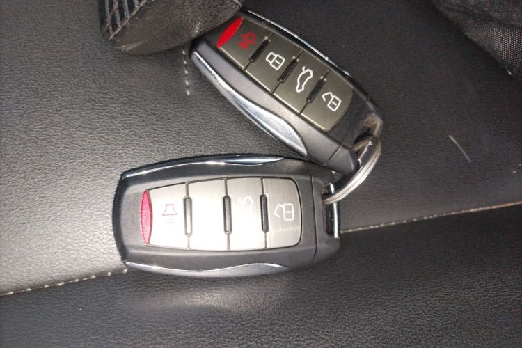 哈弗H6 2022款 第三代 1.5T 自动两驱Max中控内饰11