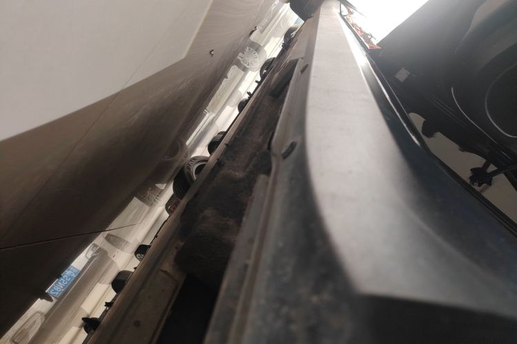 红旗E-QM5 2021款 网约充电 基础版 5座局部细节9002