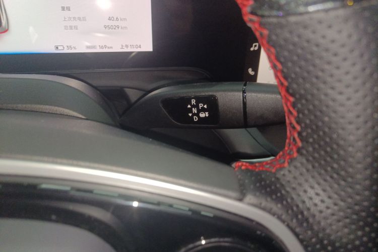 小鹏P7 2021款 480N中控内饰18