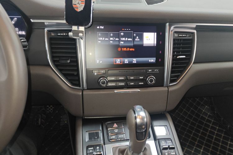 保时捷 2017款  Macan 2.0T中控内饰16