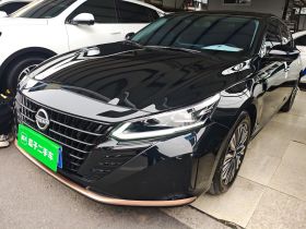 日产 天籁 2024款 2.0L SV 黑金版