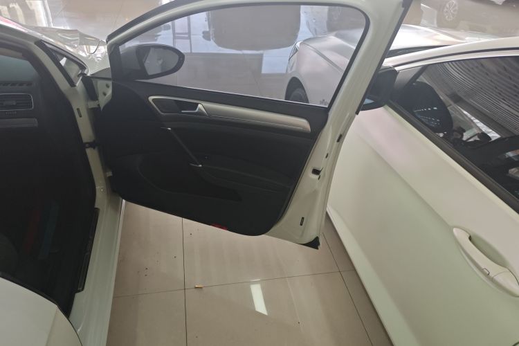 大众 高尔夫 2019款 280TSI DSG舒适型 国VI中控内饰7005