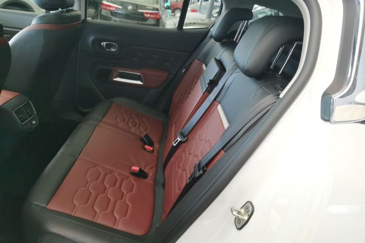 雪铁龙 天逸 C5 AIRCROSS 2017款 380THP 豪华型中控内饰21