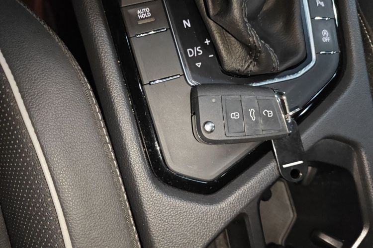 大众 途观L 2022款 330TSI 自动两驱R-Line越享版中控内饰11