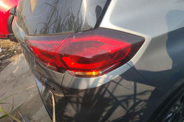 雪佛兰 沃兰多 2018款 Redline 530T 自动纵享版（5+2款） 国V车身外观9