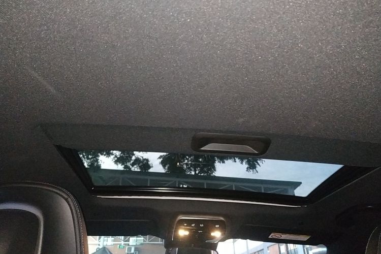 奔驰C级 2022款 C 200 L 运动版局部细节22