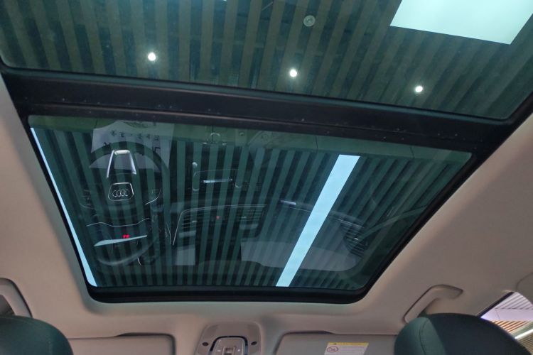 奥迪Q5L 2018款 40 TFSI 荣享进取型 国V局部细节22