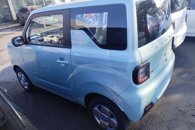 吉利银河 2024款 熊猫mini 200km 耐力熊车身外观4