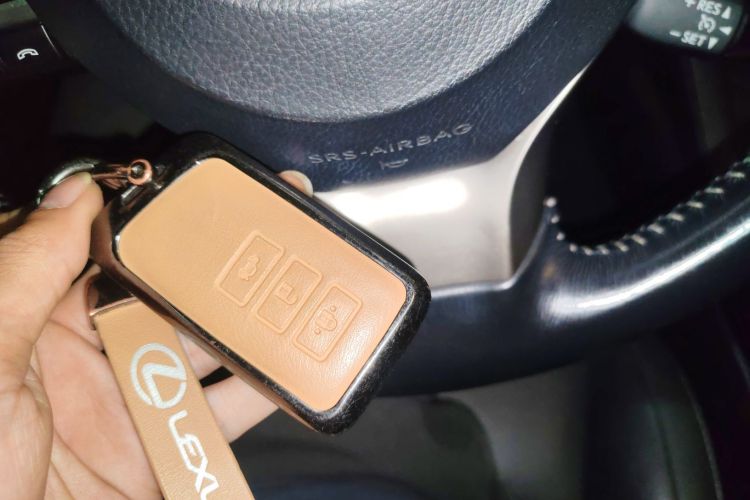 雷克萨斯ES 2016款 200 Midnight特别限量版中控内饰11