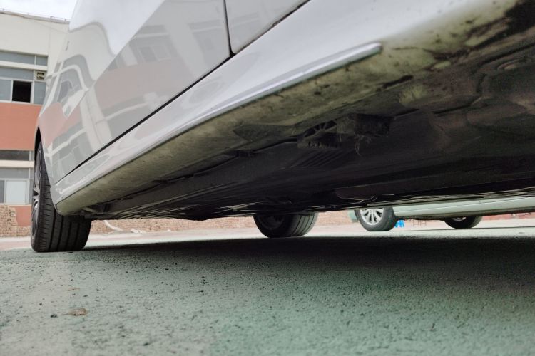 奔驰C级 2022款 改款 C 260 L 运动版局部细节9001