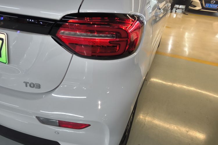 零跑汽车 零跑T03 2025款 310舒享版车身外观9