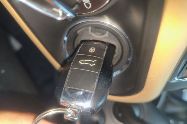 保时捷 2017款  Macan 2.0T中控内饰11