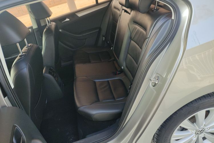 大众 速腾 2014款 改款 1.4TSI 自动豪华型中控内饰21