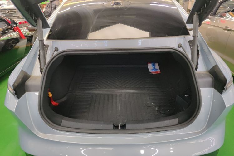 蔚来ET5 2022款 75kWh机舱底盘23