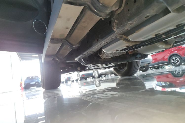 坦克300 2024款 2.0T 征服者局部细节9002