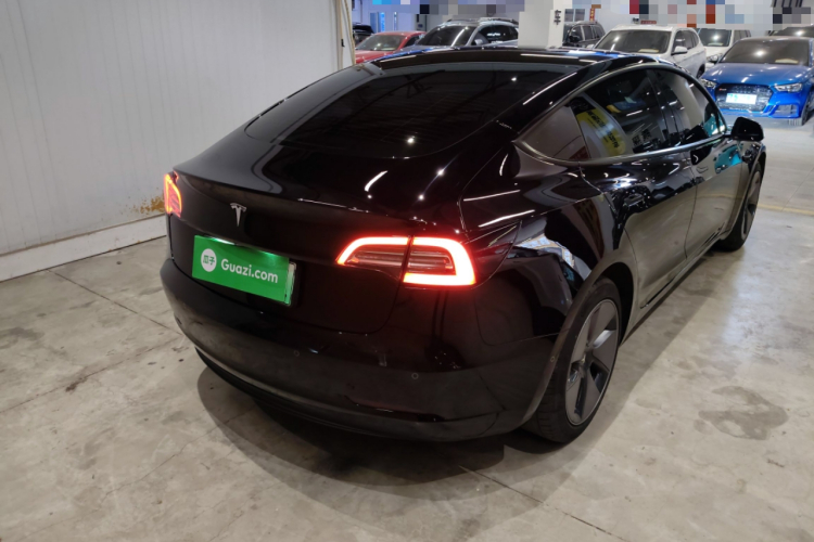 特斯拉 Model 3 2022款 后轮驱动版车身外观6005