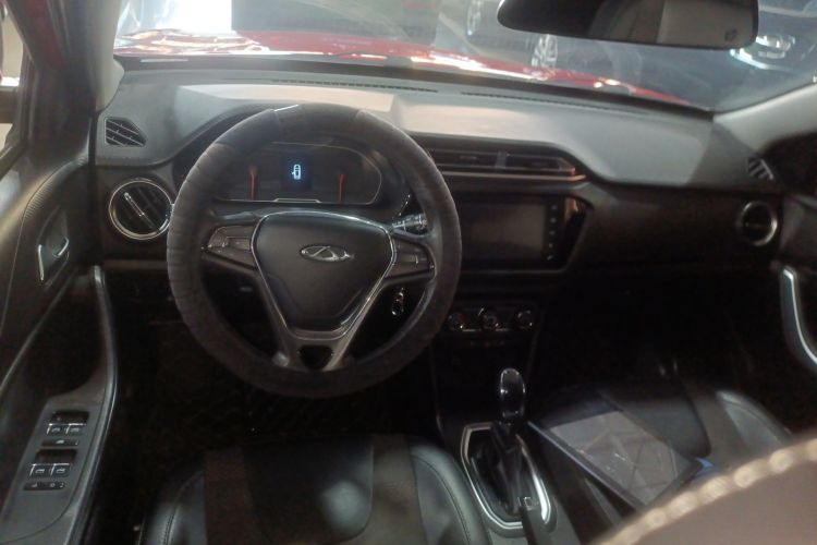 奇瑞 瑞虎3X 2018款 1.5L 自动精英版中控内饰13