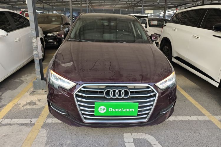 奥迪A3 2017款 Sportback 35 TFSI 风尚型车身外观2