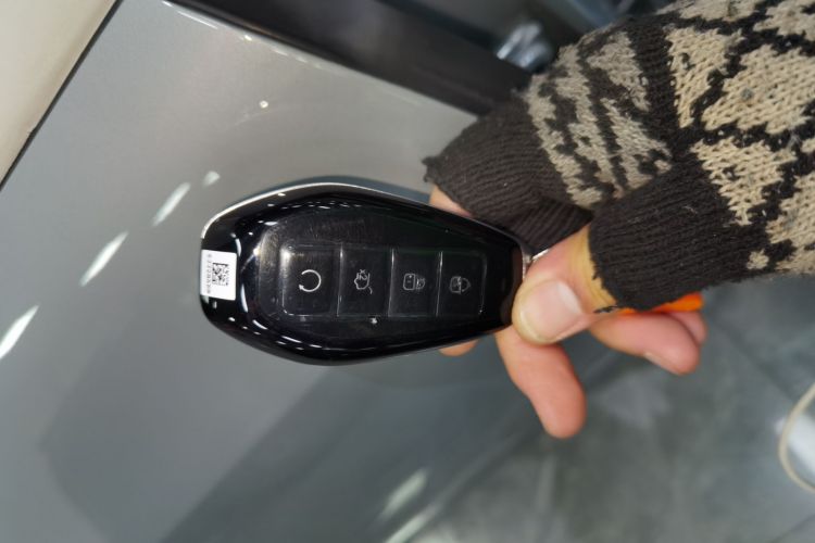 腾势N8L 2025款 旗舰型中控内饰11