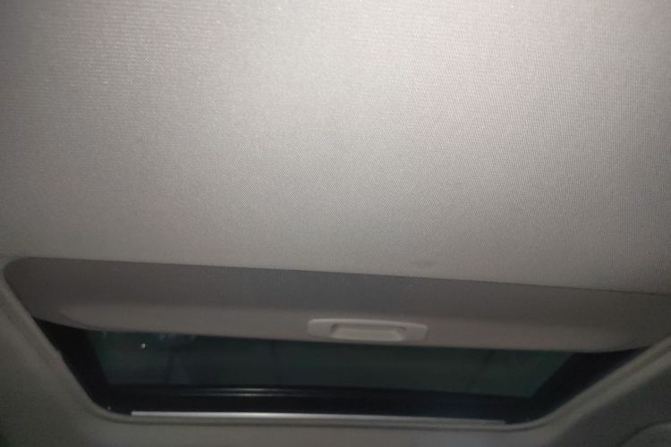 丰田 威兰达 2021款 2.0L CVT两驱豪华版中控内饰22