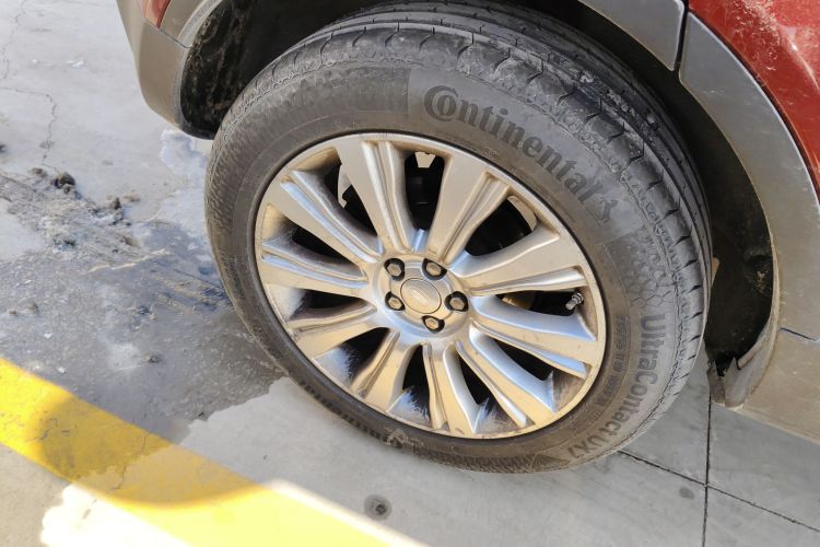 路虎 揽胜极光 2015款 2.0T 五门智耀版车身外观6008