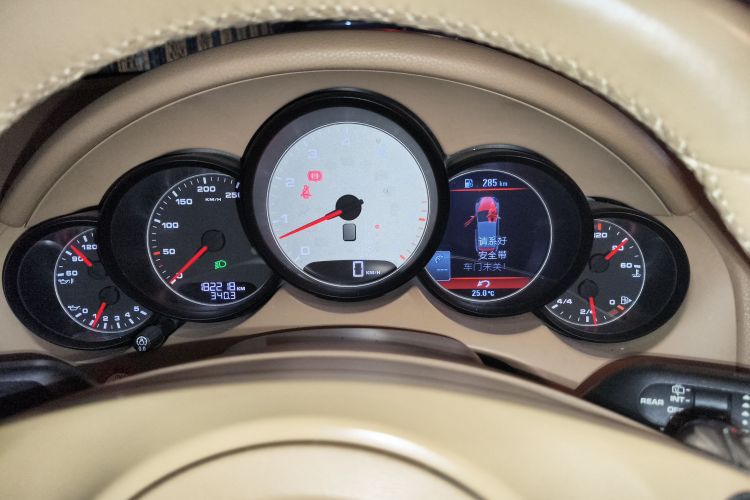 保时捷 2012款 Cayenne GTS 4.8L中控内饰14